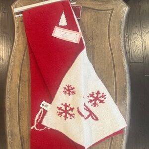 Cupcakes and Cashmere Falala red and white throw blanket new with tags